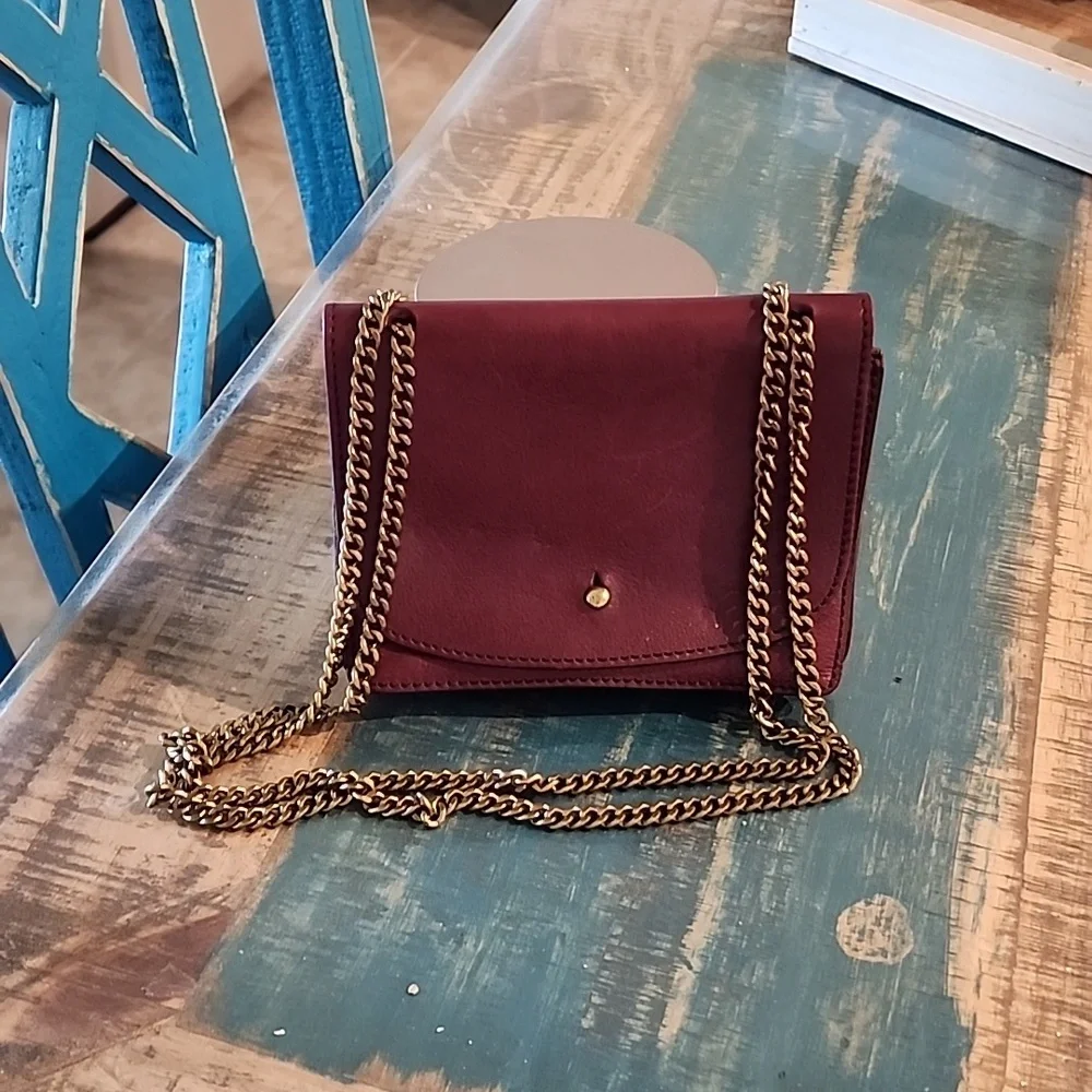 Maxwell Chain Crossbody - Picture 3 of 13